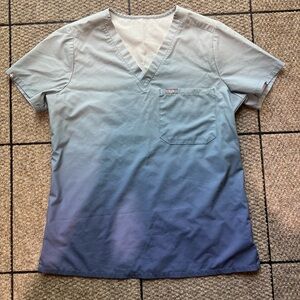 Figs blue ombré scrub top